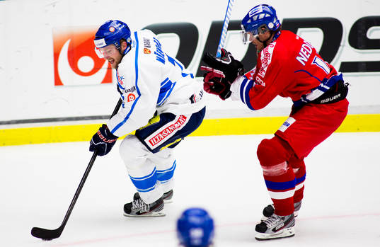 Mikko Mäenpää, Finland, jagas av, Petr Prucha, Tjeckien