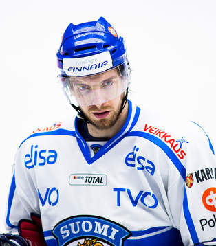 Oskar Osala, Finland