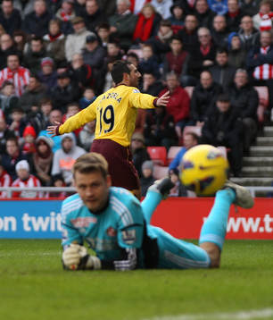Football - Sunderland v Arsenal - Barclays Premier League -