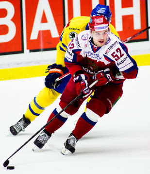 Sergey Shirokov, Ryssland, jagad av, Dennis Rasmussen,