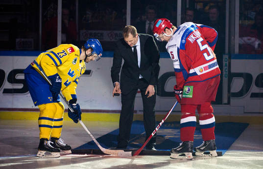 Niklas Persson, Sverige, Ilya Nikulin, Ryssland, med ett