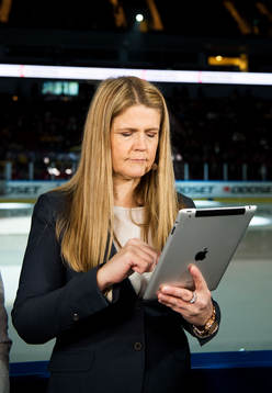 Marie Lehmann, SVT, med sin iPad