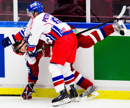 Jakub Petruzalek, Tjeckien, tacklar, Ilya Nikulin, Ryssland