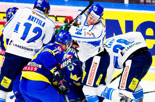 Mikko Kousa, Finland