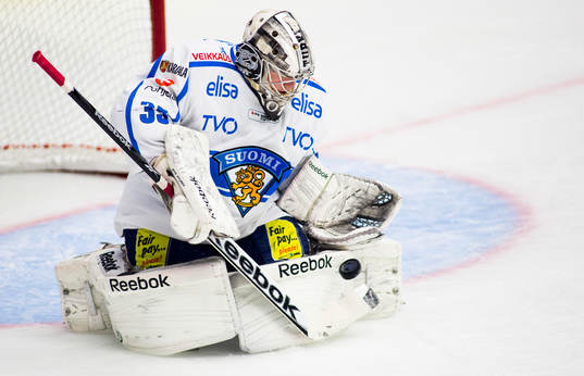 Atte Engren, målvakt, Finland