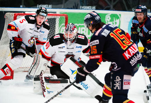 Johan Björk och Pontus Sjögren, målvakt, Malmö, har