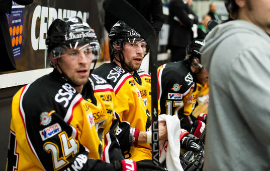 tvillingarna Cam Abbott, Christ Abbott, Luleå