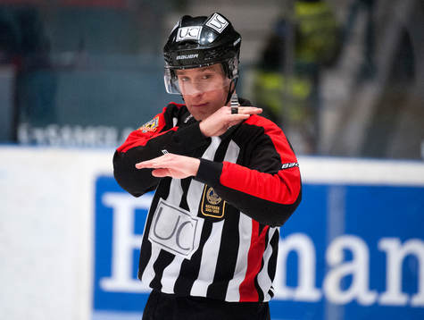 Tobias Björk, Domare