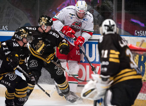 Jonas Ahnelöv, Modo