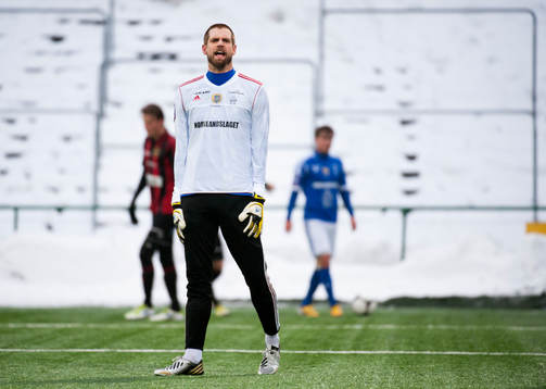 Oscar Berglund, Målvakt, GIF Sundsvall