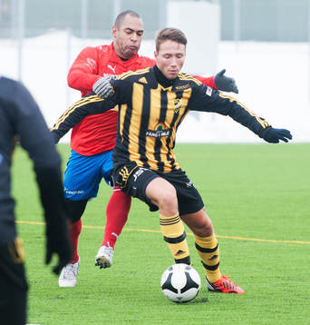 Oscar Johannesson, Hässleholm, jagas av Solo Hammar,