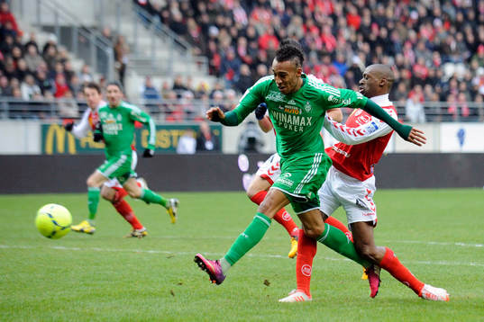 Action du but de Pierrick AUBAMEYANG - 17.02.2013 - Reims /