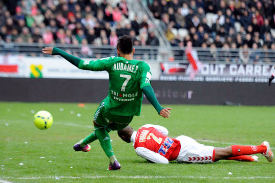 But de Pierrick AUBAMEYANG - 17.02.2013 - Reims / Saint