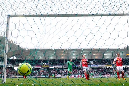 But de Pierrick AUBAMEYANG - 17.02.2013 - Reims / Saint