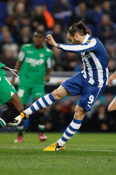 1-0, 17/02/2013, disparo a gol, Estadio Cornella el Prat