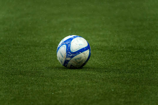 Fotboll på konstgräs