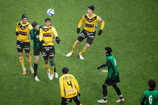 Pritesh Mistry, Elfsborg, nickar bollen