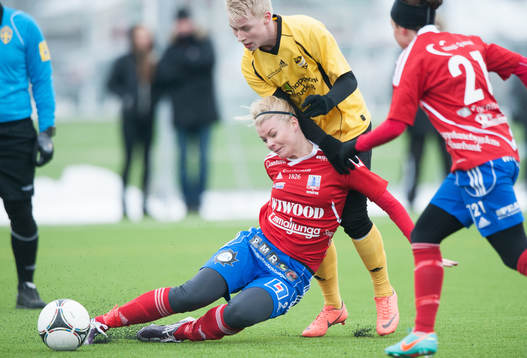 Emma Sjödahl, Vittsjö, brottas med en kille, herrar mot