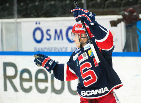 Fredric Andersson, Södertälje, jublar