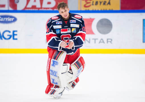 Sebastian Idoff, målvakt, Södertälje gjorde en dans för
