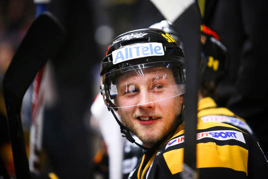 Oscar Möller i Skellefteå är glad
