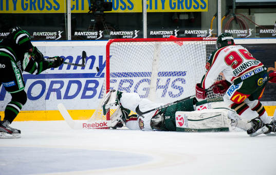 Patrick Galbraith, målvakt räddning,  Frölunda