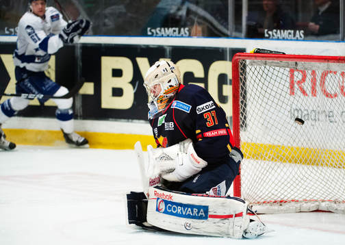 Chet Pickard, målvakt, Djurgården, släpper in 1-1
