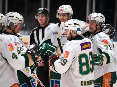 Bläddra bland fler bilder av Ishockey, Elitserien, AIK - Färjestad,