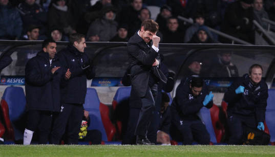 Football - Olympique Lyonnais v Tottenham Hotspur - UEFA