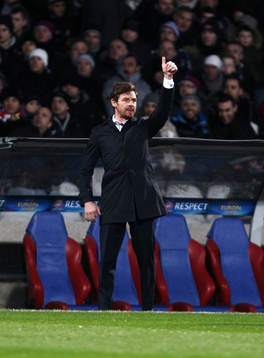 Football - Olympique Lyonnais v Tottenham Hotspur - UEFA