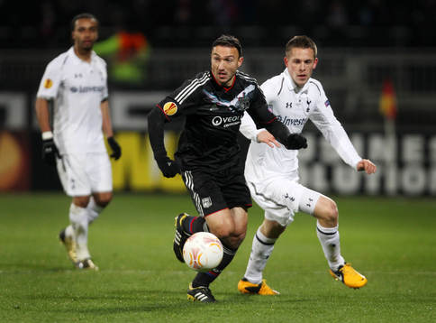 Football - Olympique Lyonnais v Tottenham Hotspur - UEFA