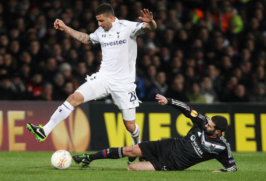 Football - Olympique Lyonnais v Tottenham Hotspur - UEFA
