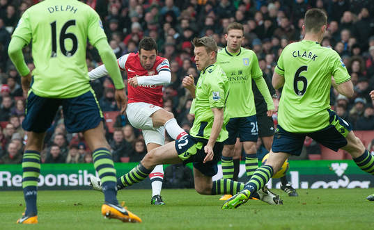 Football - Arsenal v Aston Villa - Barclays Premier League
