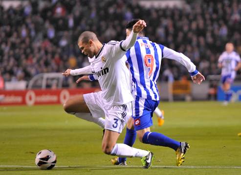 Pepe and Pizzi in a contrast - Deportivo La Coruna - Real