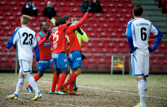 Alejandro Bedoya, Helsingborg gör 2-1. Jubel