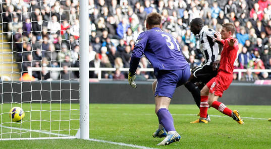 Football - Newcastle United v Southampton - Barclays
