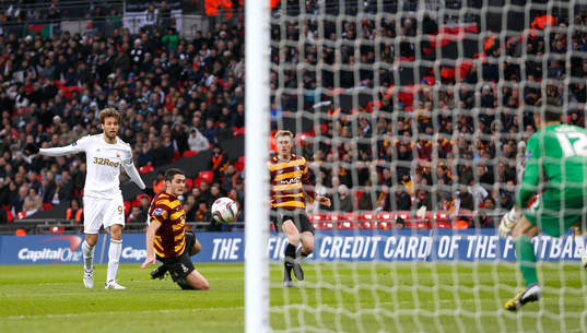 Football - Bradford City v Swansea City - Capital One Cup
