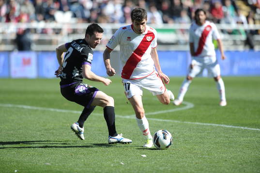 player Rayo Vallecano Midfield Trashorras (17)