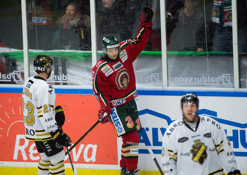 Fabian Brunnström, Frölunda, gör 3-0, jubel. Depp AIK