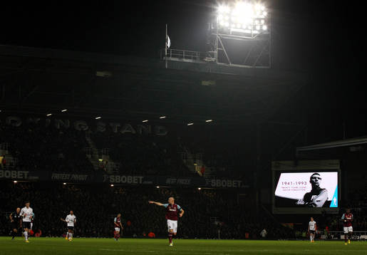 Football - West Ham United v Tottenham Hotspur - Barclays
