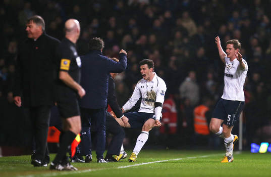 Football - West Ham United v Tottenham Hotspur - Barclays