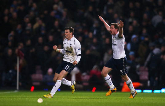 Football - West Ham United v Tottenham Hotspur - Barclays