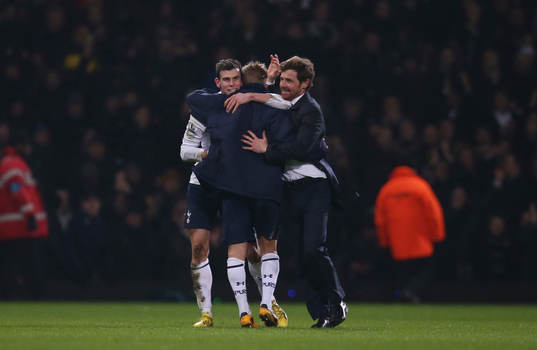 Football - West Ham United v Tottenham Hotspur - Barclays