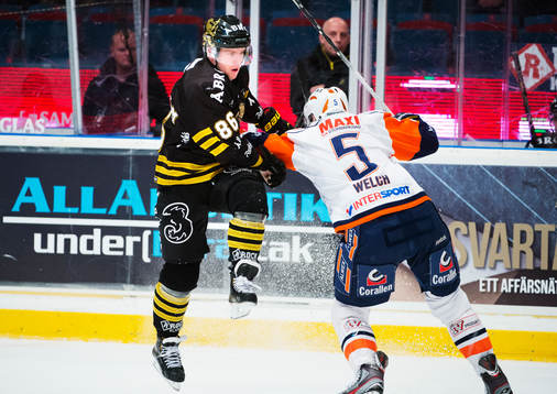 Oscar Ahlström, AIK, och Noah Welch, Växjö