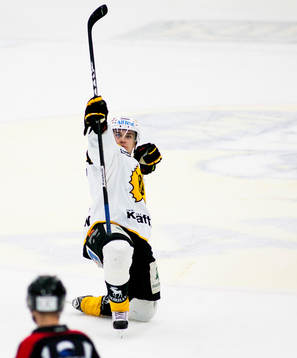 Viktor Arvidsson, Skellefteå, jublar