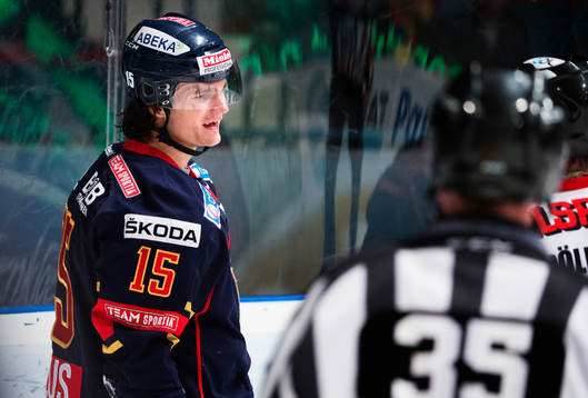 Petr Kalus, Djurgården, får matchstraff i slutet av