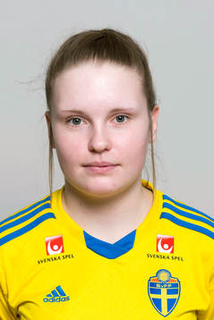 Rebecka Holm, Sverige