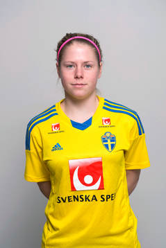 Tova Nilsson, Sverige