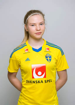 Ellen Löfqvist, Sverige