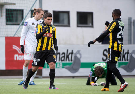 Moestafa El Kabir, Häcken, gör 1-0 men målet blir